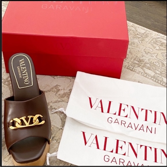 Valentino Garavani V Logo Chain Mules - Picture 3 of 9
